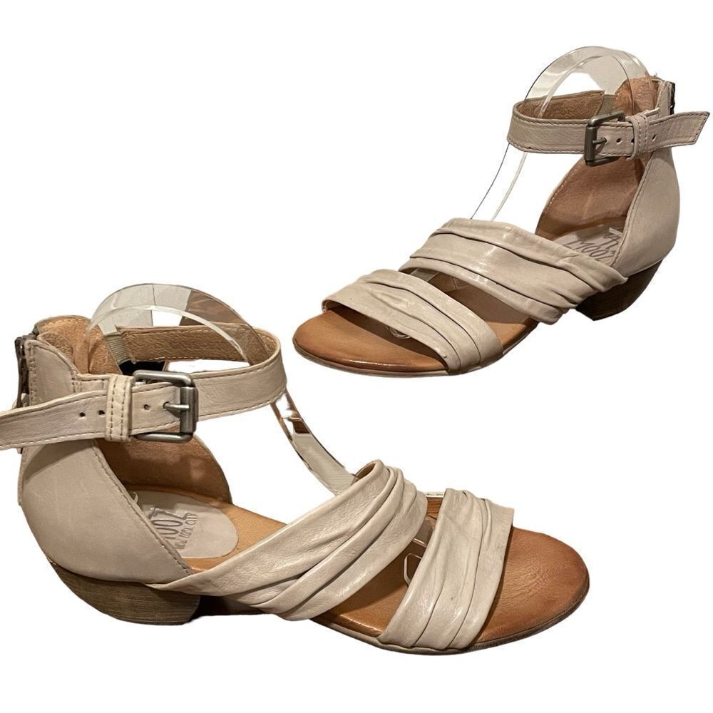 Miz Mooz NYC Leather Heeled Cassie Sandals Ivory Cream EU 38 US 7.5-8